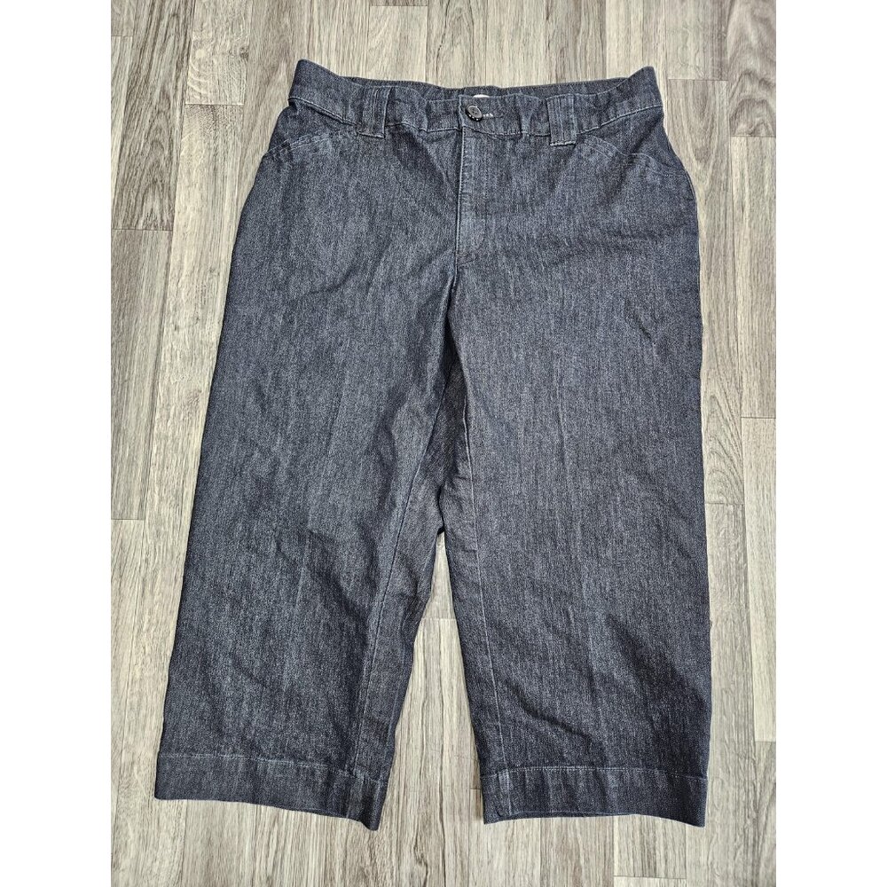 (3/$35) Lee Shorts Womens 10 M Blue Denim Just Below The Waist Casual Shorts